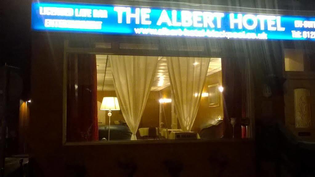 בלקפול The Albert Hotel Near Winter Gardens מראה חיצוני תמונה